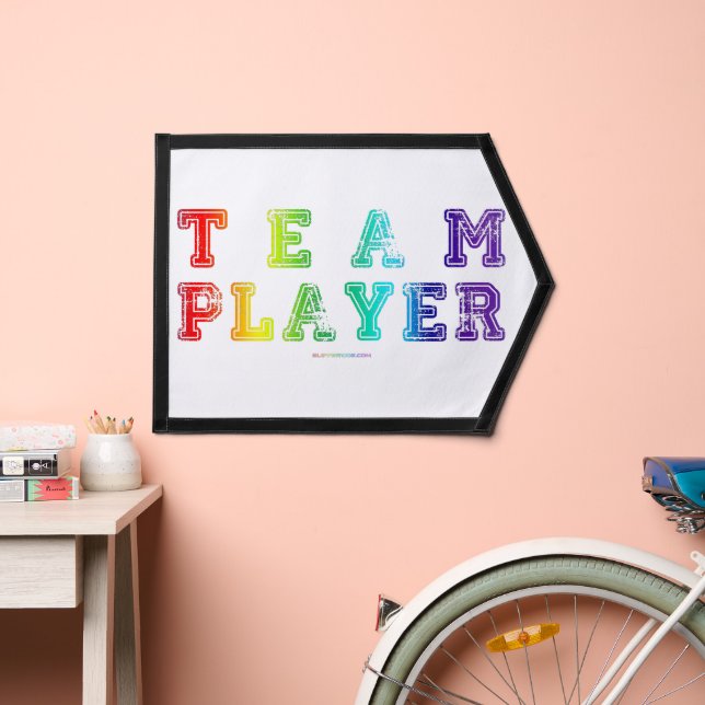 SlipperyJoe's team player filled with smooth rainb Pennant (Insitu 2)
