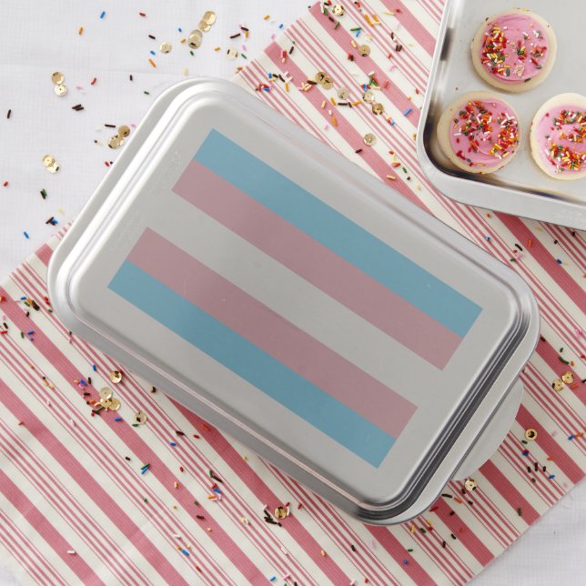 SlipperyJoe's transgender pride flag visibility di Cake Pan (In Situ)