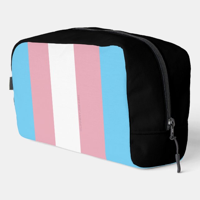 SlipperyJoe's transgender pride flag visibility di Dopp Kit (Right Corner)