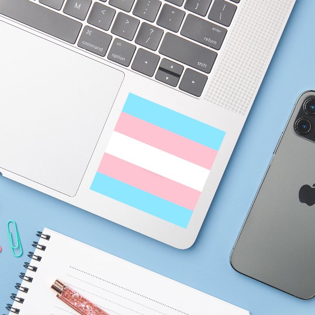 SlipperyJoe's transgender pride flag visibility di Sticker (Laptop w/ iPhone)