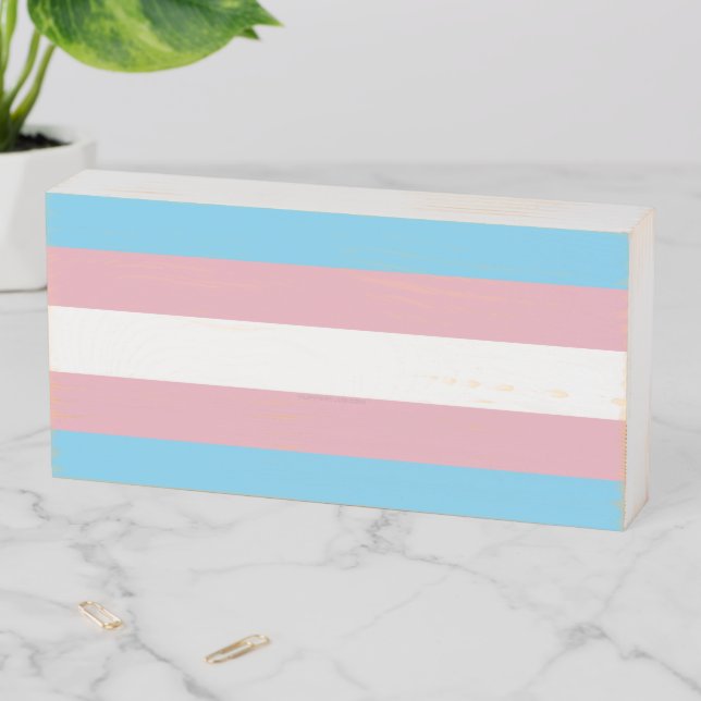 SlipperyJoe's transgender pride flag visibility di Wooden Box Sign (In Situ Horizontal)