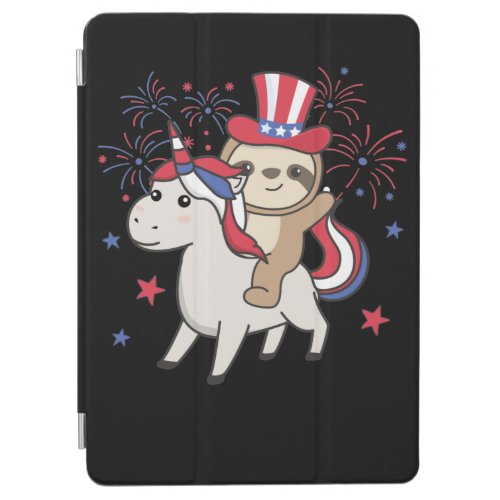 Sloth With Unicorn For Fourth Of July Fireworks iPad Air Cover