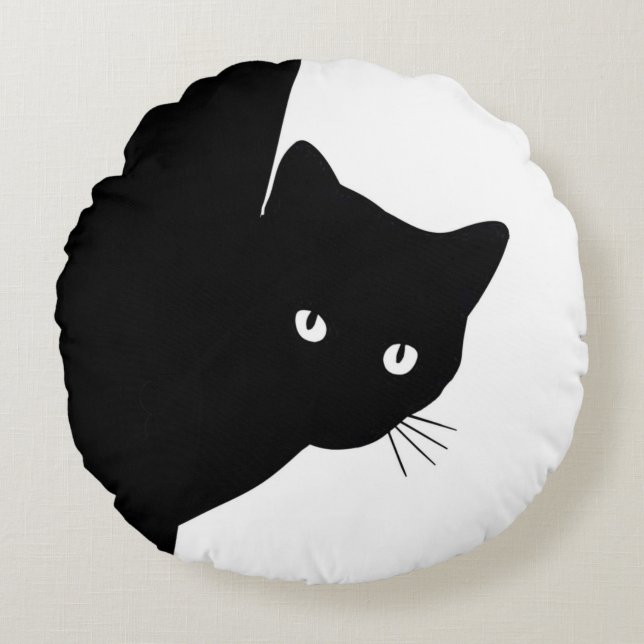Sly Black Cat Round Pillow (Front)