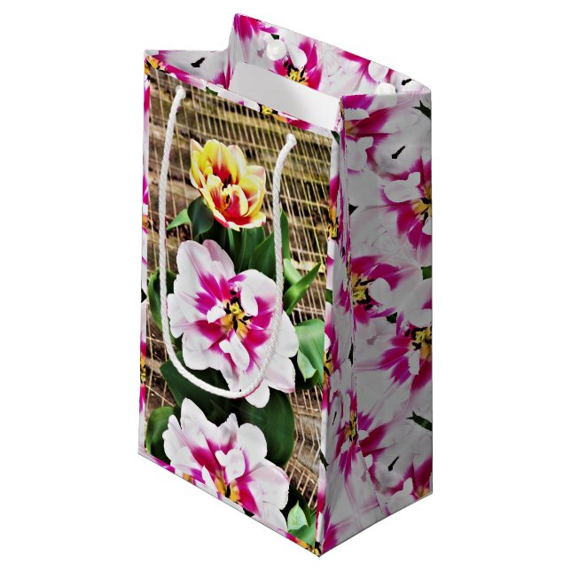 Sm Gift bag Pink/Yellow Tulips (Front Angled)