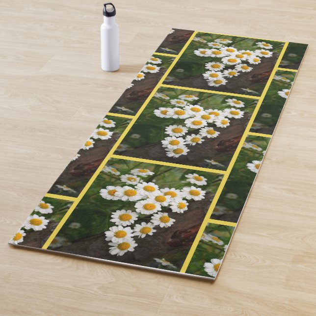 Small Daisy Like Flower Mat (In Situ)