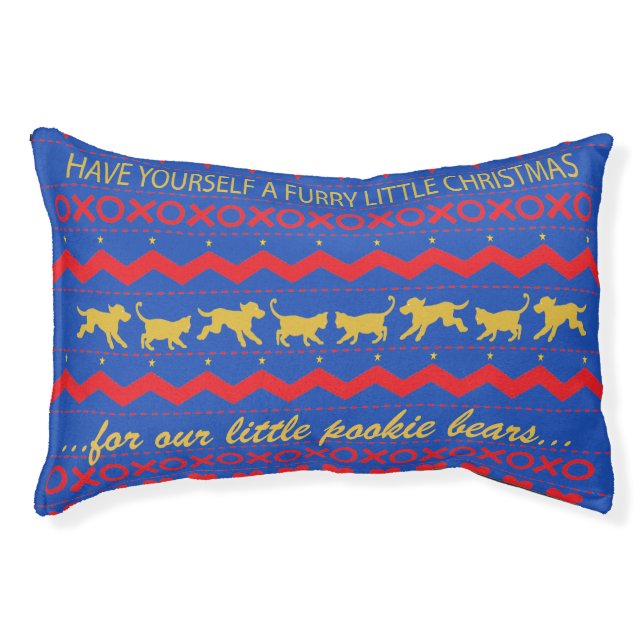 Small Indoor Pet Bed "Furry Little Christmas" (Front)
