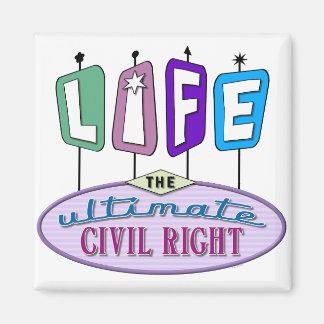 Small magnet with a retro design.