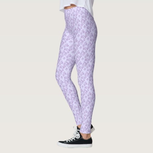 Small Purple Hearts Pattern Over Pastel Purple Leggings