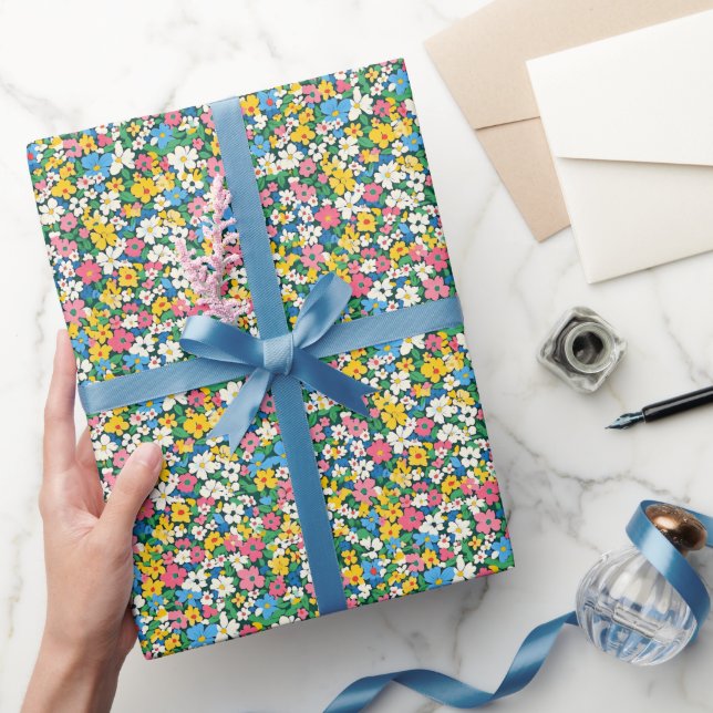 Small Spring Flowers Pattern Wrapping Paper (Gifting)