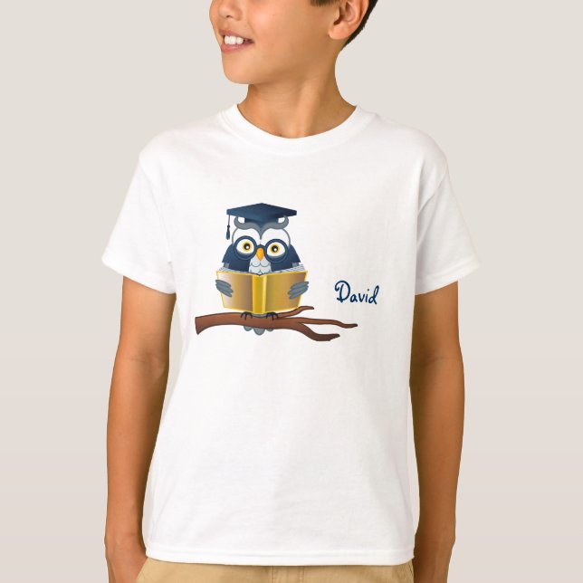 Smart Owl Reading book | Personalizable T-Shirt (Front)