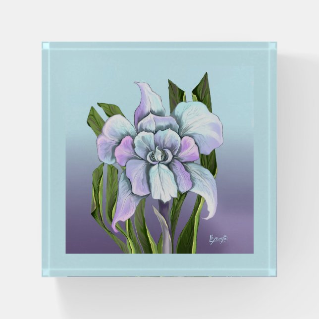 Smeraldo Flower Paperweight (Front)