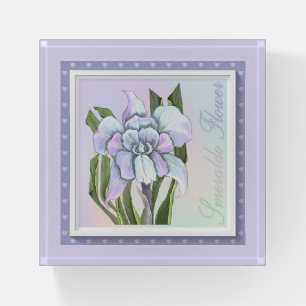 Smeraldo Flower Paperweight