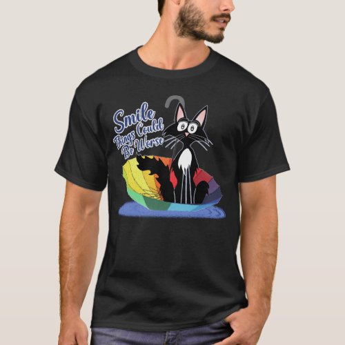 smile things could be worse cat floating T_Shirt
