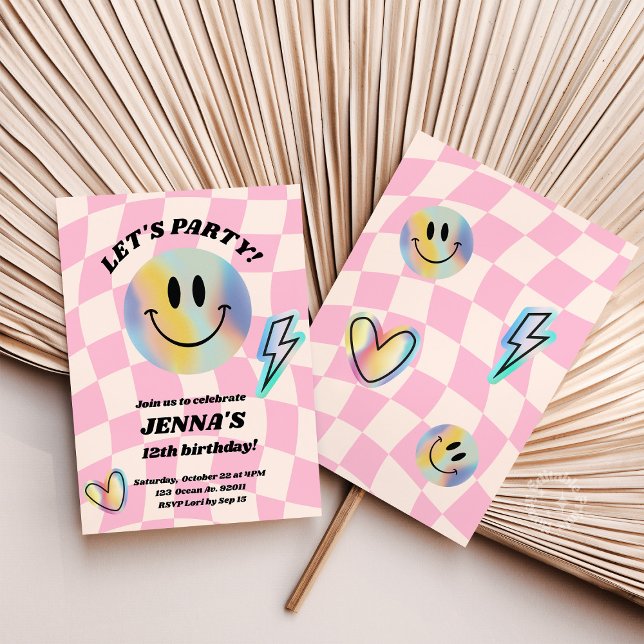 Smile Trendy Retro Birthday Invitation (Smile Trendy Retro Birthday Invitation)