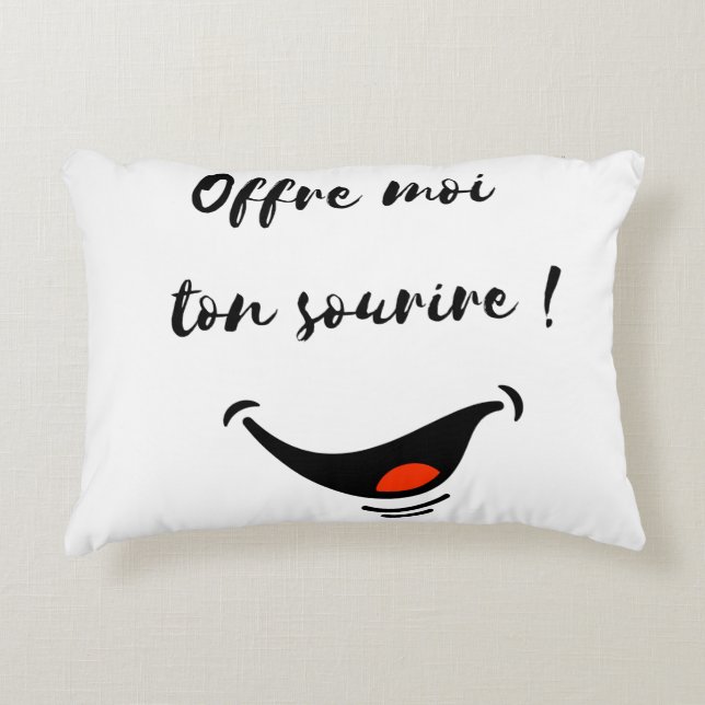 smiling cushion (Front)