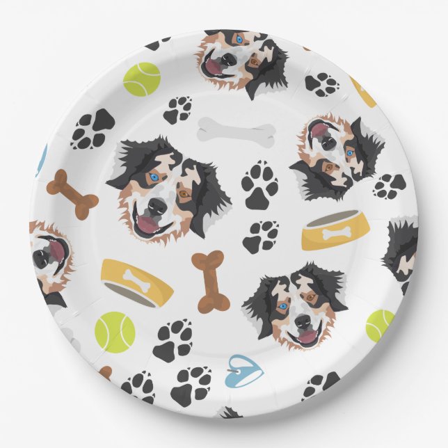 Smiling Dog Australian Shepherd Paper Plates (Front)