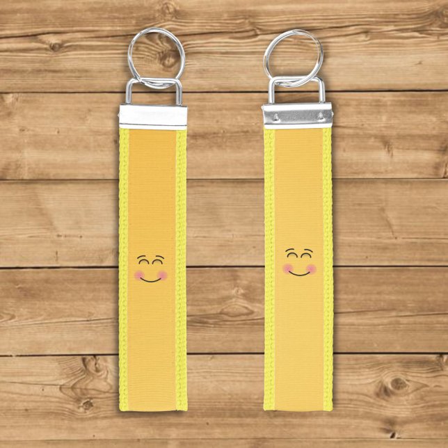 Smiling Face with Smiling Eyes Wrist Keychain (Creator Uploaded)