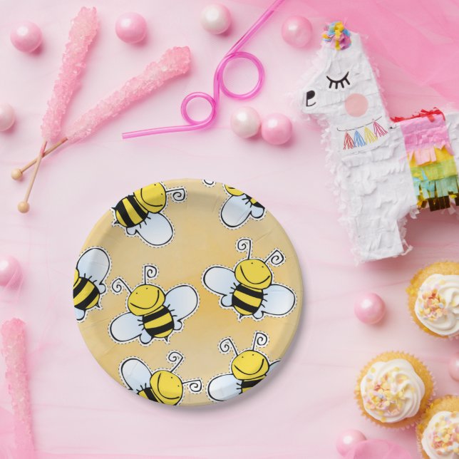 Smiling Honeybees Pattern Paper Plates (Party)