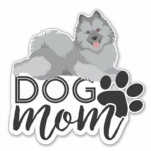 Smiling Keeshond Dog Mom Graphic