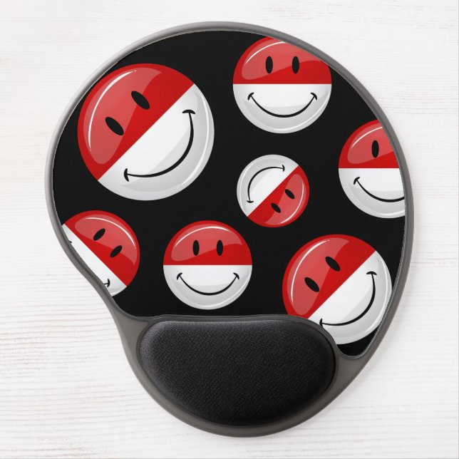 Smiling Monaco Flag Gel Mouse Pad (Front)
