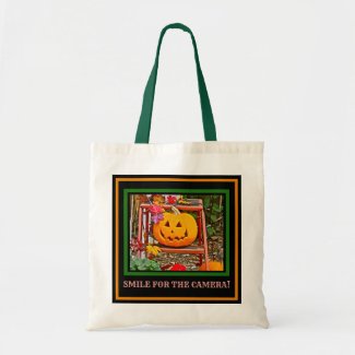 SMILING PUMPKIN/SMILE FOR THE CAMERA/TOTE BAG