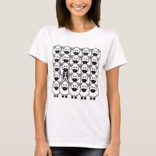 Smooth-Coated Border Collie in the Sheep T-Shirt