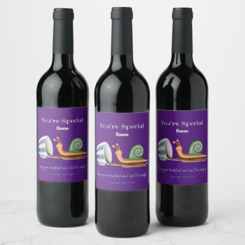 Snail and striped cup wine label