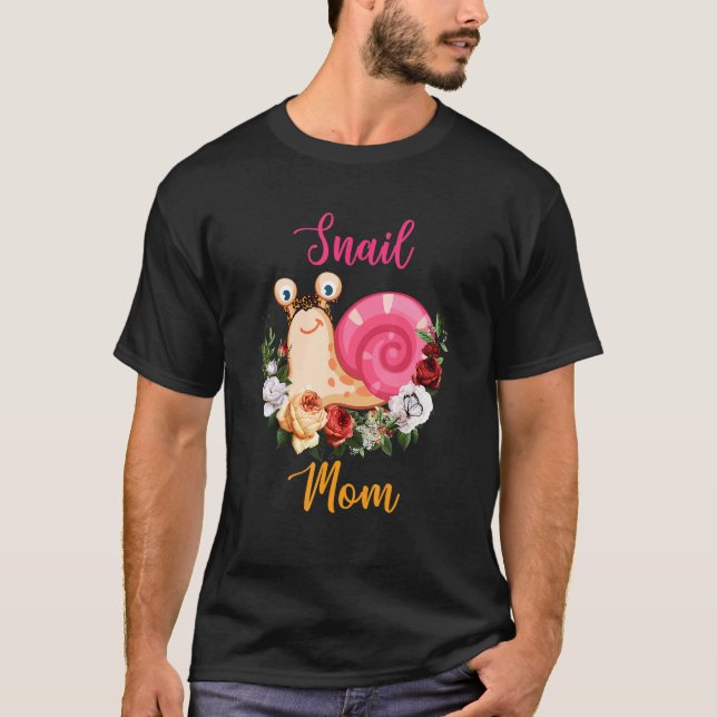 Snail Mom Floral Snail Bow Tie Lover Mother's Day T-Shirt (Front)