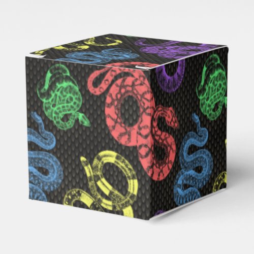 Snakes 2 favor boxes