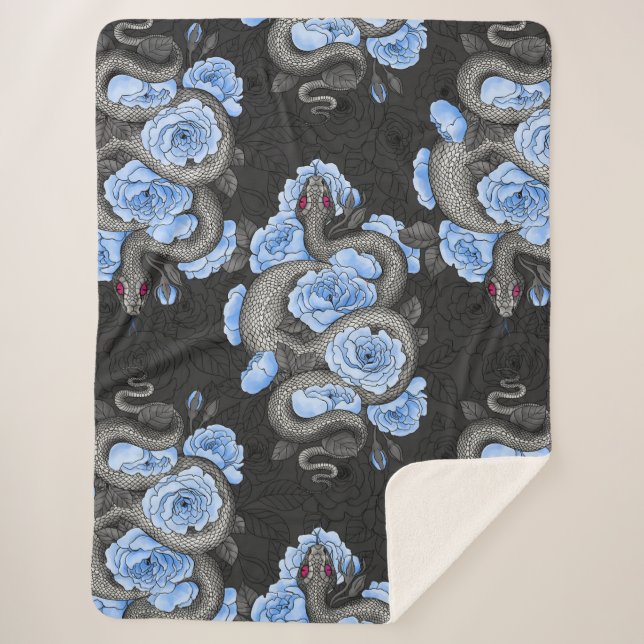 Snakes and blue roses sherpa blanket (Front)