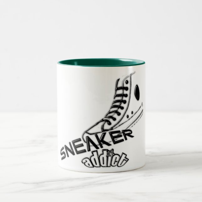 Sneaker addict Mug (Center)