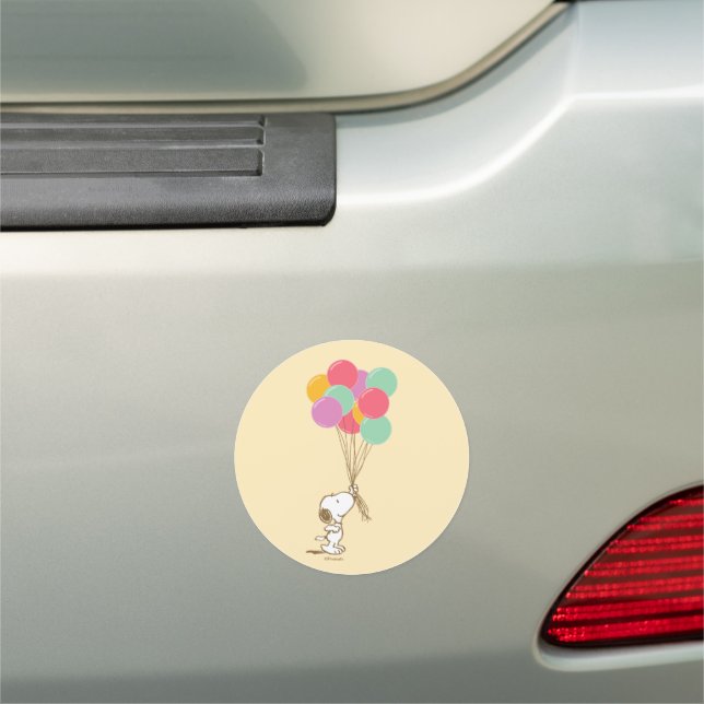 Snoopy and Balloons Car Magnet (In Situ)