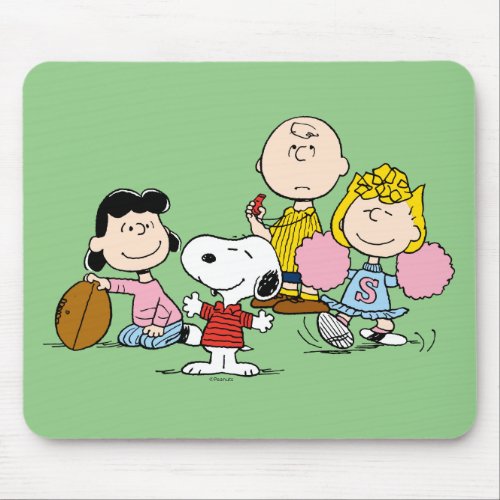 Snoopy and the Gang Play Football Mouse Pad