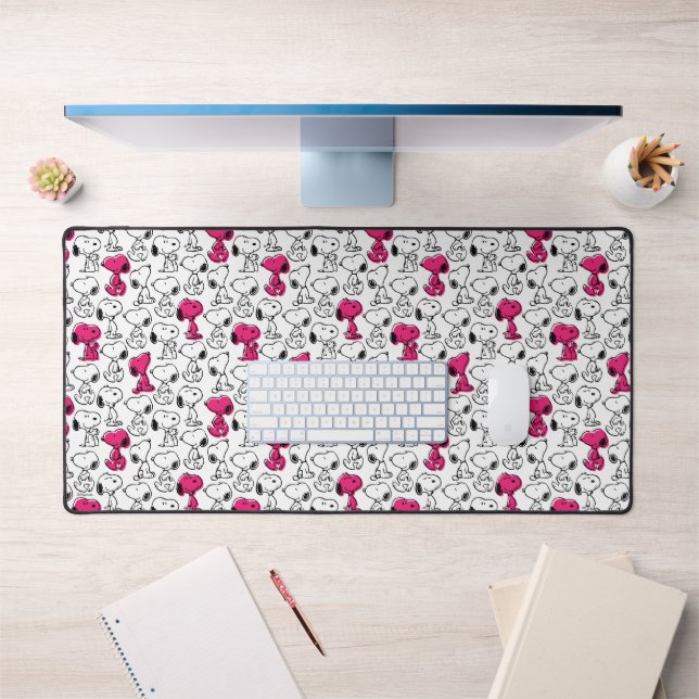 Snoopy Black & Magenta Pattern Desk Mat (Office 1)
