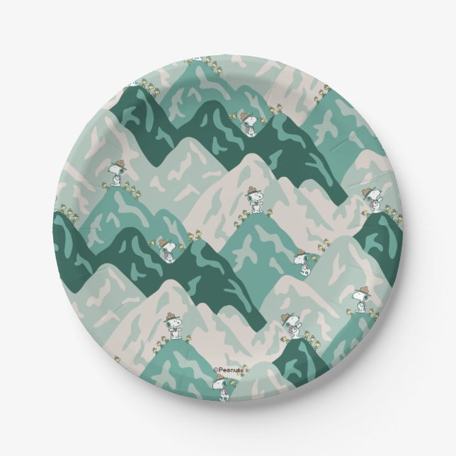 Snoopy Great Outdoors Pattern Paper Plates (Front)