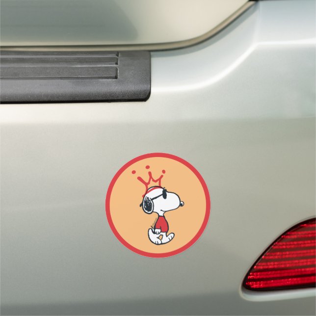 Snoopy - Joe Cool Crown Car Magnet (In Situ)