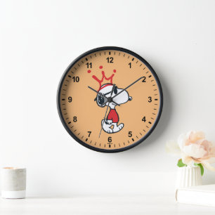 Snoopy - Joe Cool Crown Clock