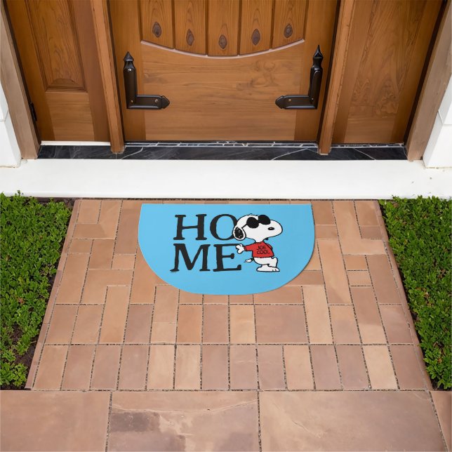 Snoopy "Joe Cool" Standing Doormat (Outdoor)