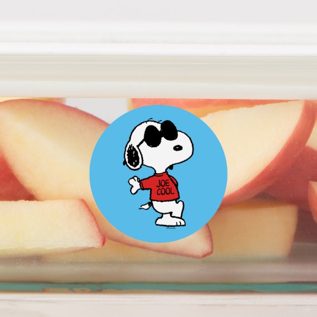 Snoopy "Joe Cool" Standing Labels (Affixed)