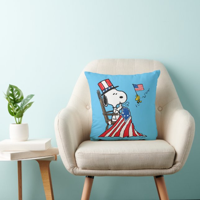 Snoopy Sewing 4th of July Flag Throw Pillow (Chair)