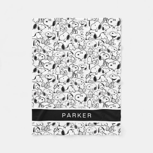 Snoopy Smile Giggle Laugh Pattern Fleece Blanket (Front)