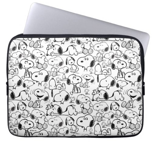 Snoopy Smile Giggle Laugh Pattern Laptop Sleeve