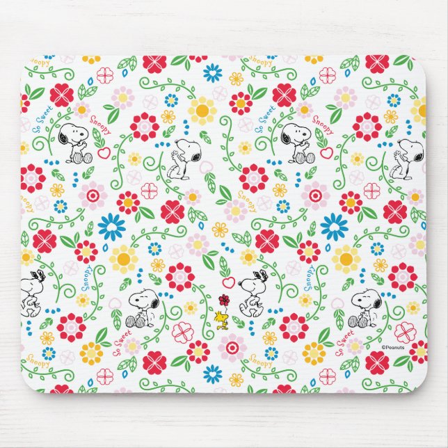 Snoopy So Sweet Flower Pattern Mouse Pad (Front)