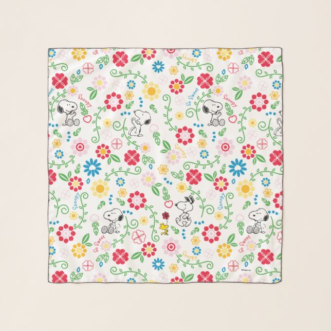 Snoopy So Sweet Flower Pattern Scarf (Front)