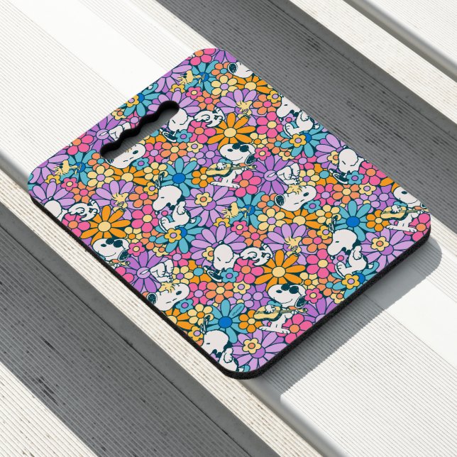 Snoopy & Woodstock Flower Pattern Seat Cushion (In Situ)