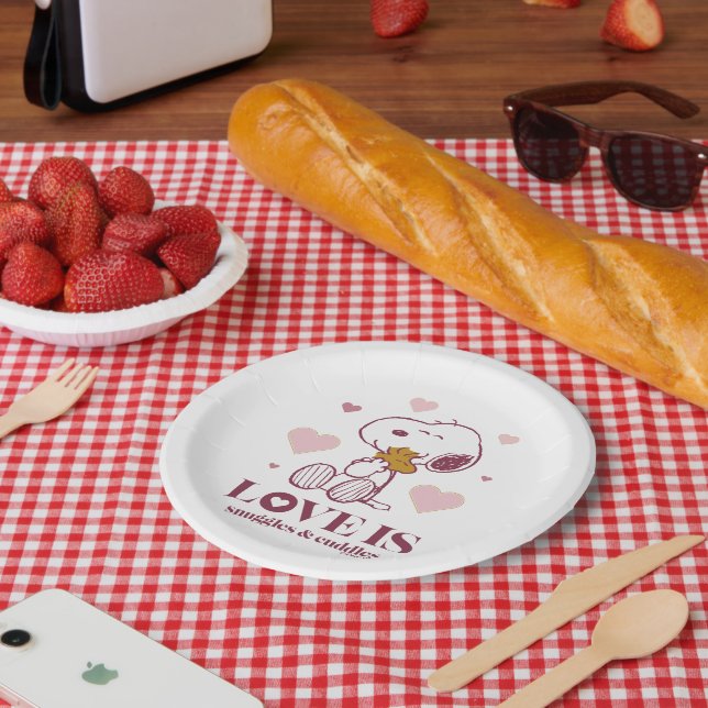 Snoopy & Woodstock - Love is Snuggles & Cuddles Paper Plates (Picnic)