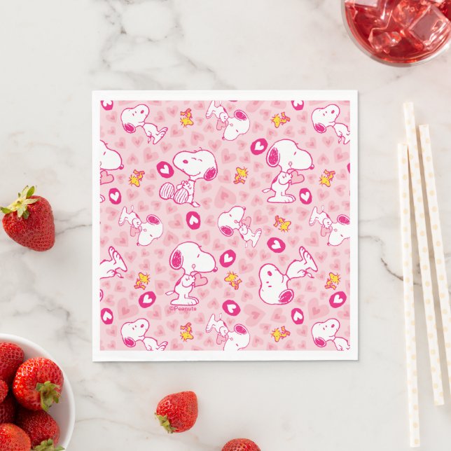Snoopy & Woodstock Pink Hearts Pattern Napkins (Insitu)