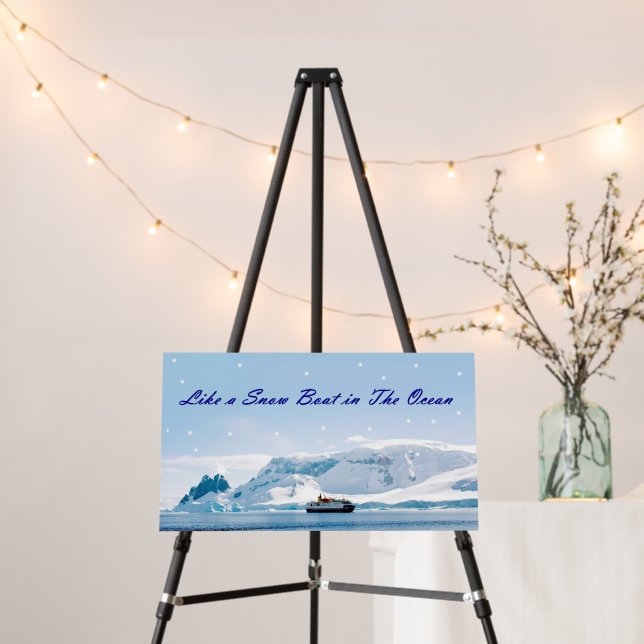 snow boat in the ocean foam board (In Situ (Stand))