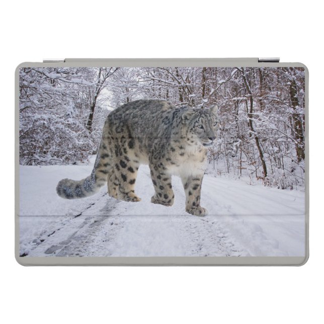 Snow Leopard iPad Pro Cover (Horizontal)