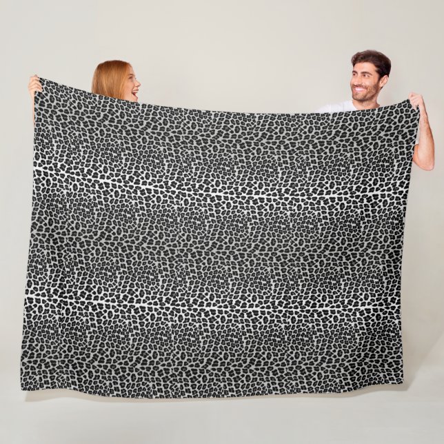 Snow leopard print fleece blanket (In Situ)